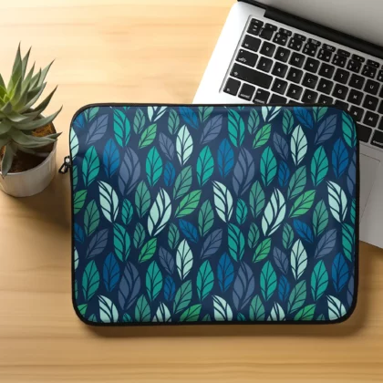 Leaf and nature pattern laptop / macbook sleeve